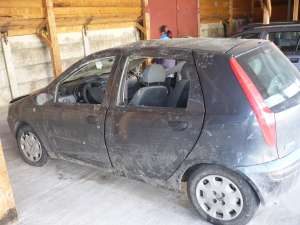 Vand Fiat Punto 2002 avariata