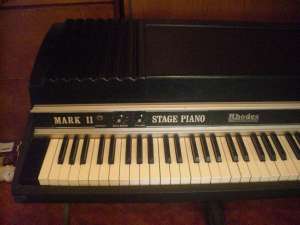 Vand pian electric Fender Rhodes Mark II