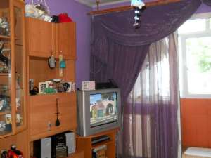 BACAU,  PERSOANA FIZICA VAND APARTAMENT CU 3 CAMERE,  ET 1,  ZONA NORD