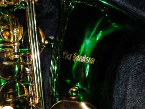 Vand saxofon alto(Mi-bemol)  TIM HENDSON ,  culoare deosebita verde cu clape galbene +cufar+mustiuc+