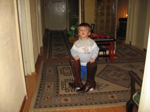 Vand urgent apt. 4 camere sau schimb cu teren Smeura si 50 mii euro dif.