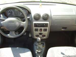 vand dacia logan carte service