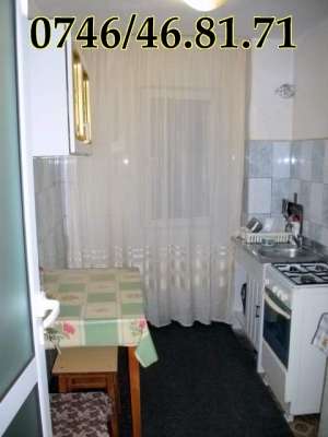 ONESTI! Vand URGENT SI IEFTIN - APARTAMENT CU 3 CAMERE ETAJ 3,  PE LIBERTATII,  21.000 EURO.