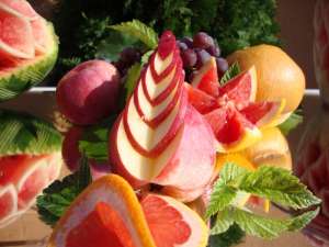 Bufet de fructe Arad - ***** - Fantana de ciocolata,  fantana de sampanie,  sculp