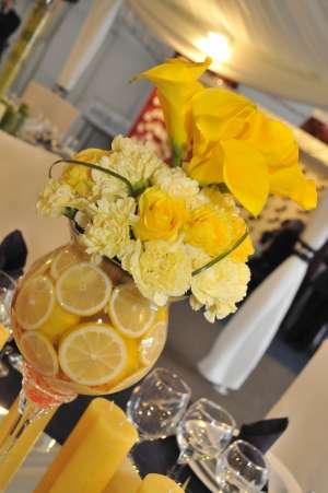 Flori si pene decoratiuni Arad - ***** - Aranjamente florale Arad