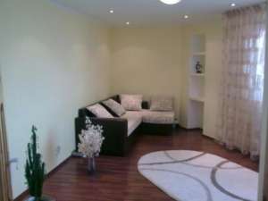 vand apart 2 cam decomandat Buftea
