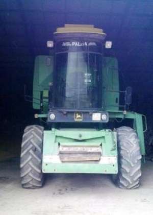 combina jhon deere 1068h