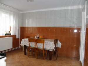 vand casa P+1,  Sirna-Tariceni,  renovata modern,  MERITA VAZUTA !!!!