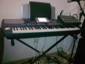 schimb korg pa500 ,     boxe autoamplificate behringerb212d de550w.