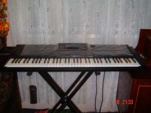 Vand roland g800 urgent!!!!!!!!!!!!!!!!!!!!!!!!!!!!
