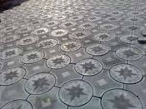 Pavaje,  pavele,  dale beton,  borduri,  jgheaburi,  placaje,  capace stalp,  coame gard � Jibou �  