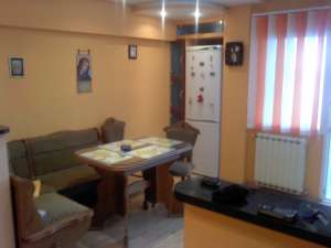 APARTAMENT 2 CAMERE DE INCHIRIAT