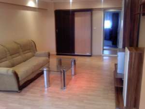 APARTAMENT 2 CAMERE DE INCHIRIAT