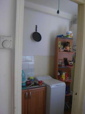 VAND GARSONIERA ; INDEPENDENTEI; ETAJUL 2 ; 23500 EURO