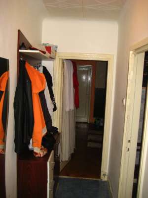 Vand ap. 2 camere zona de centru