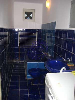 Vand ap. 2 camere in Onesti