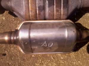 cumpar orice catalizator auto uzat  