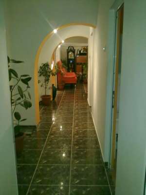 apartamnet foarte spatios,  4 camere!