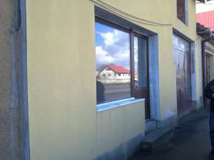 Ofer spre inchiriere spatiu comercial