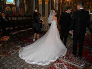 Vand rochie de mireasa