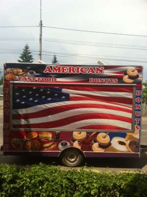 vand rulota comerciala(fast food)