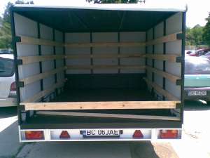 vand remorca 750 kg noua