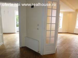 inchiriere apartament in vila