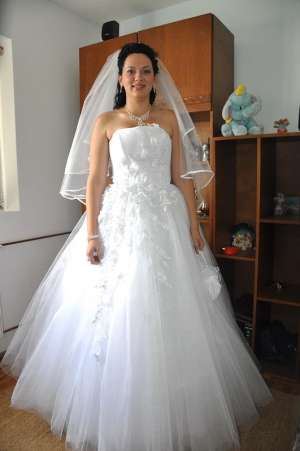 Vand rochie de mireasa