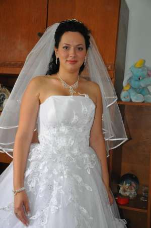 Vand rochie de mireasa