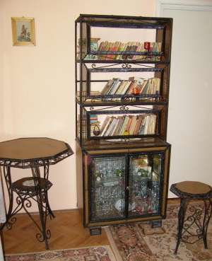Vand mobila de sufragerie din metal