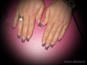 Manichiura unghii gel,   prelungire gel pe unghia naturala,   pedichiura gel la cele mai mici pretur
