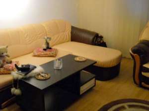 BACAU,  OFER SPRE INCHIRIERE APARTAMENT CU 2 CAMERE,  ZONA ORIZONT,  RENOVAT,  MOBILAT.
