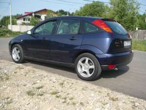 Ford Focus 1.8i,  2001