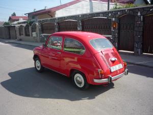 Inchiriez Fiat 600 - masina de epoca