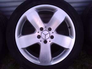 Mercedes Clasa E-17�