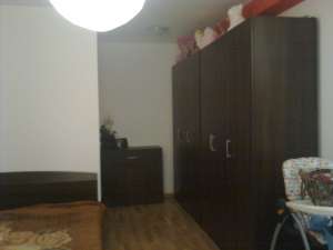 vand apartament 3 camere otopeni+terasa proprie
