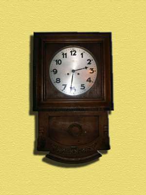 VAND:  PENDULE DE PERETE (23 Buc. )
