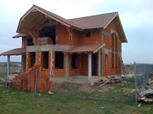 casa rosu baile felix