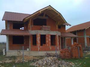 casa rosu baile felix