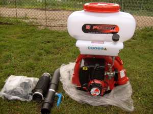 Vand masina de stropit cu motor .nou in cute. 20L,  15KM Tel:0742925575