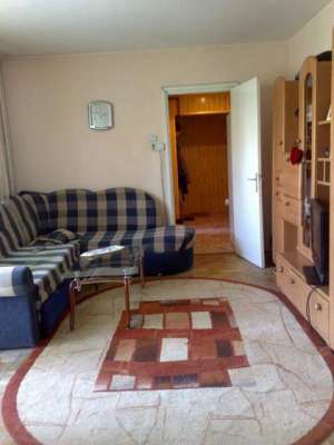 Vand in Bacau apartament 2 camere,  zona Orizont