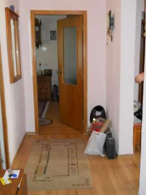 Vind in Bacau - apartament 3 camere decomandat,  strada Stefan cel Mare, 