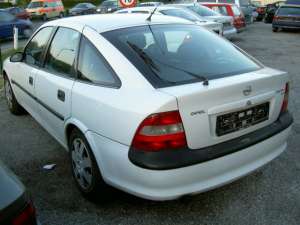 OPEL Vectra B 1.7TD Isuzu cu clima, 
