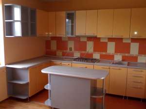 Execut la comanda toate tipurile de mobilier din pal