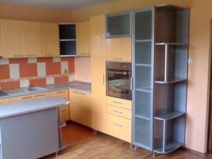 Execut la comanda toate tipurile de mobilier din pal