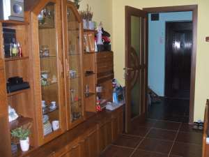 Vind  sau  schimb  cu apartament