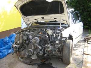 Dezmembrez Passat  2003 avariat stanga fata,  1, 9TDI 130cp/cod motor AVF