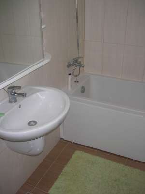 Apartament 2 camere in bloc vila nou