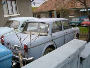 Vand sau schimb colectie auto epoca