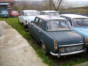 Vand sau schimb colectie auto epoca